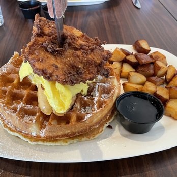 Toasted - Hot Daing (Pancake, Waffle, Sausage Patty, French Toast, 2 Eggs, Fried Steak and Country Potatoes) - Breakfast & Brunch Near Me - Bakersfield, California Toasted - Hot Daing (Pancake, Waffle, Sausage Patty, French Toast, 2 Eggs, Fried Steak and Country Potatoes) - Breakfast & Brunch Near Me - Bakersfield, California