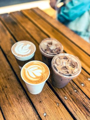 Albina Press by null