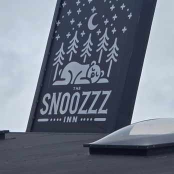 The Snoozzz Inn - Signage - Hotels Near Me - Eureka, California The Snoozzz Inn - Signage - Hotels Near Me - Eureka, California