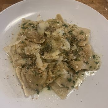The Hunt & The Harvest - Butternut squash ravioli in a sage brown butter sauce - American Near Me - Williamsburg, Kentucky The Hunt & The Harvest - Butternut squash ravioli in a sage brown butter sauce - American Near Me - Williamsburg, Kentucky