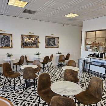 Parlor Doughnuts - Donuts Near Me - San Antonio, Texas