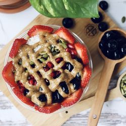 Lazy Bird - Any bases with Unlimited toppings!