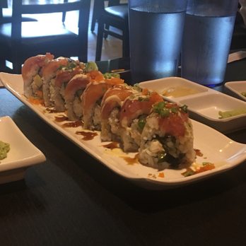 Sushi Hook - Samurai roll looks delish! - Sushi Bars Near Me - Sacramento, California