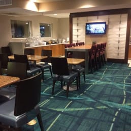 Breakfast area/lounge