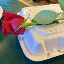The Round Table Cafe - Tonight, a gentleman (perhaps an owner) came over and wished me a Happy Mother's Day.