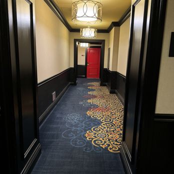 Hotel ICON, Autograph Collection - Hotel hallway - Hotels Near Me - Houston, Texas