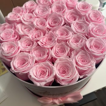 Fleurs De Pierre - Beautiful roses - Florists Near Me - Diamond Bar, California