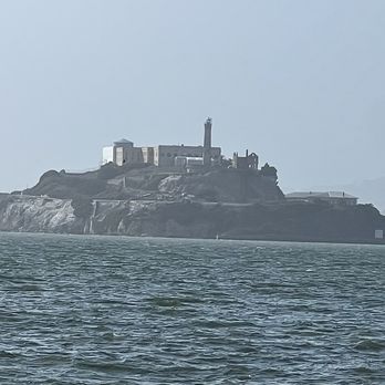 PIER 39 - Alcatraz - Shopping Centers Near Me - San Francisco, California PIER 39 - Alcatraz - Shopping Centers Near Me - San Francisco, California