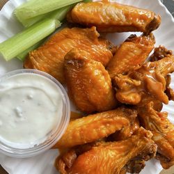 Signature Pizza Restaurant - Wings Mild