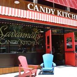 Savannah Candy Kitchen - Storefront