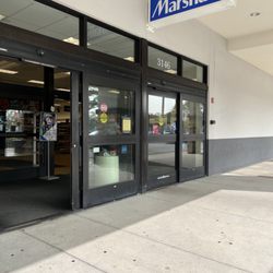 Marshalls - Entrance