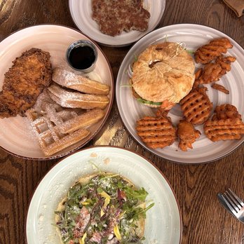 Dodo Bird Kitchen and Cocktails - Cocktail Bars Near Me - Scottsdale, Arizona