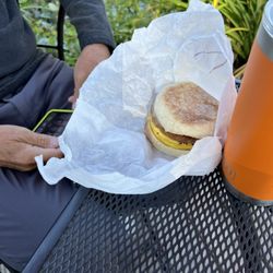 Wake 'n Bakery - Breakfast sandwich