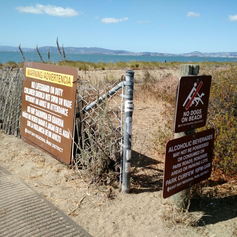 Alameda Beach - Entrance signs - Beaches Near Me - Alameda, California Alameda Beach - Entrance signs - Beaches Near Me - Alameda, California