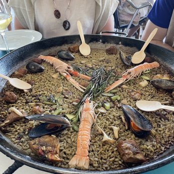 Xiringuito Escribà - Surf and Turf Paella - Arroceria / Paella Near Me - Barcelona, B Xiringuito Escribà - Surf and Turf Paella - Arroceria / Paella Near Me - Barcelona, B