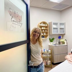 Simply Lovely - Welcome to my salon. My name is Shannon. Come say hi
