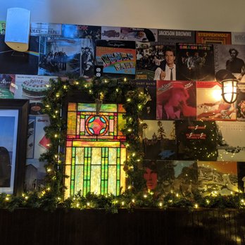 The Red Rooster Bar & Grill - christmas decorations - Pubs Near Me - Wrentham, Massachusetts
