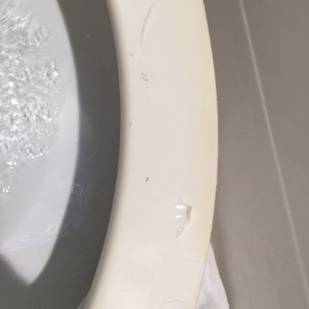Sebastopol Inn - Peeling toilet seat old - Hotels Near Me - Sebastopol, California Sebastopol Inn - Peeling toilet seat old - Hotels Near Me - Sebastopol, California