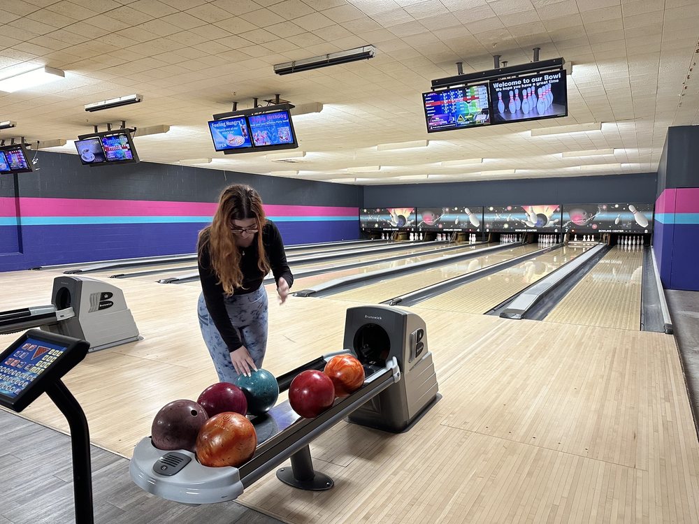 COOKIES’ 10 PIN Updated October 2024 252 Abbe Rd, Elyria, Ohio