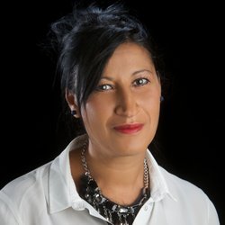 Nora Nour Voyante, Médium