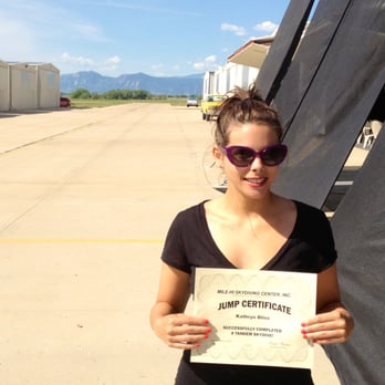 Mile-Hi Skydiving Center - Skydiving Near Me - Longmont, Colorado Mile-Hi Skydiving Center - Skydiving Near Me - Longmont, Colorado