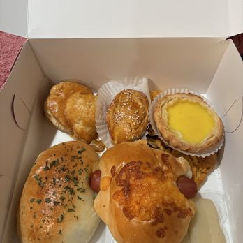 Cherry Blossom Bakery - Some goodies - Bakeries Near Me - San Francisco, California Cherry Blossom Bakery - Some goodies - Bakeries Near Me - San Francisco, California