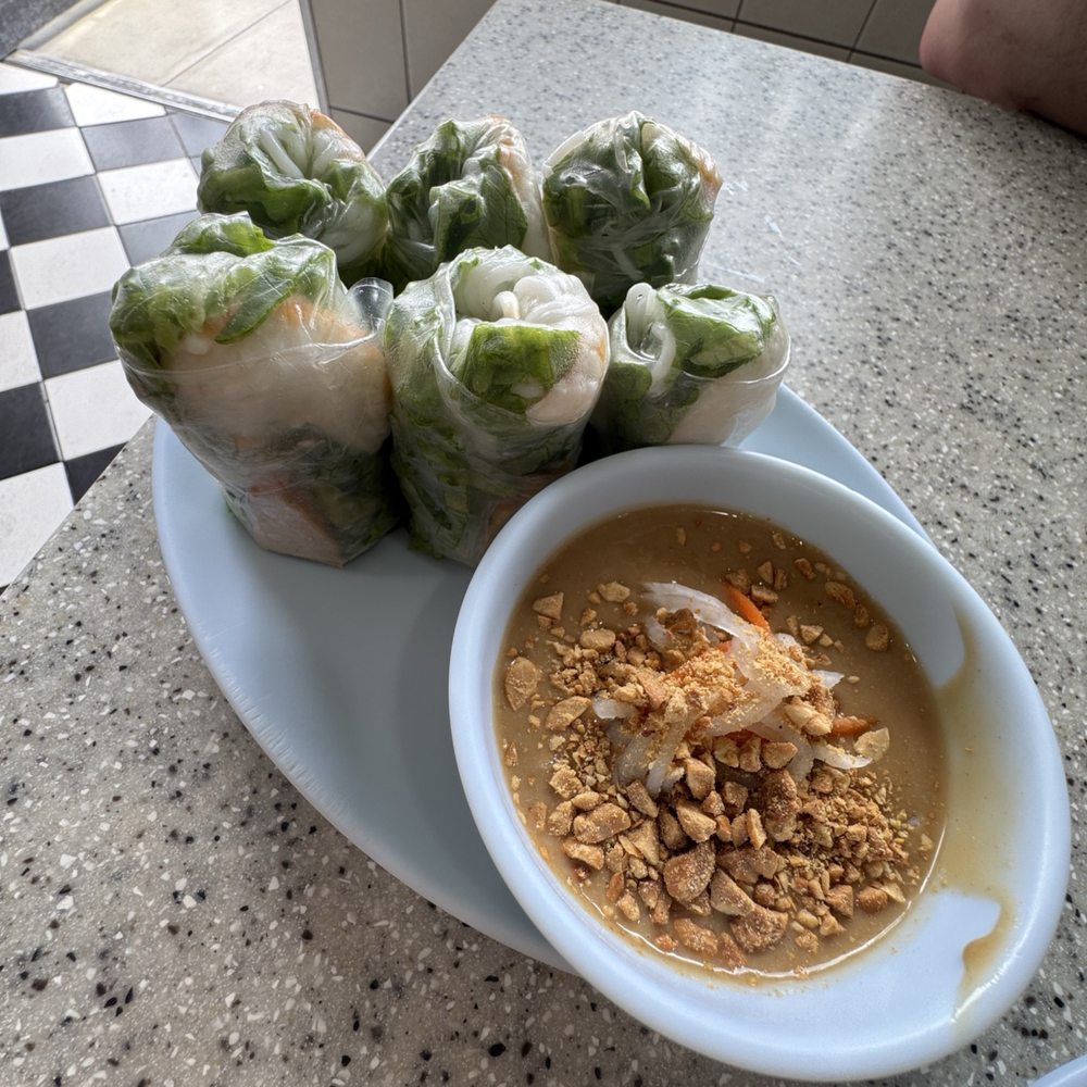 Thien Tam Vegetarian Restaurant - Vegetarian spring rolls - Vegetarian Near Me - El Monte, California Thien Tam Vegetarian Restaurant - Vegetarian spring rolls - Vegetarian Near Me - El Monte, California