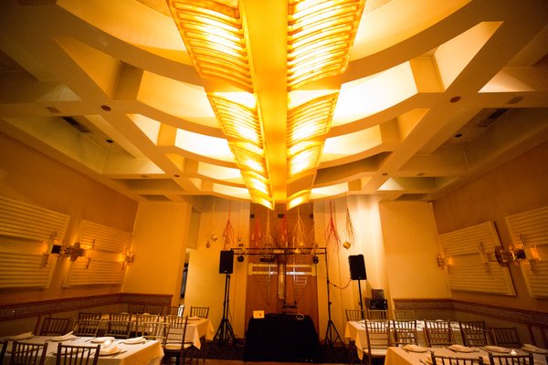 Golden Temple & The E Room Bar by null