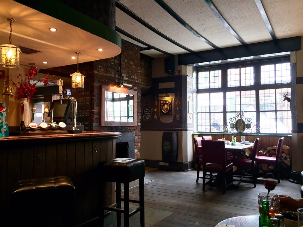 DEWDROP INN Updated October 2024 37 South Street, Eastbourne, East