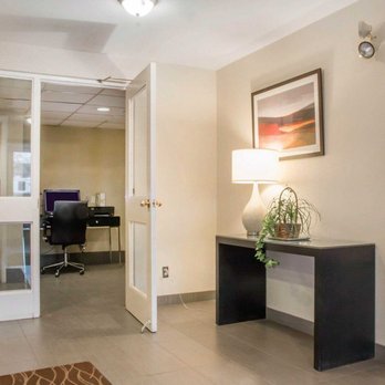 Comfort Inn South - Hotels Near Me - Winnipeg, Manitoba Comfort Inn South - Hotels Near Me - Winnipeg, Manitoba