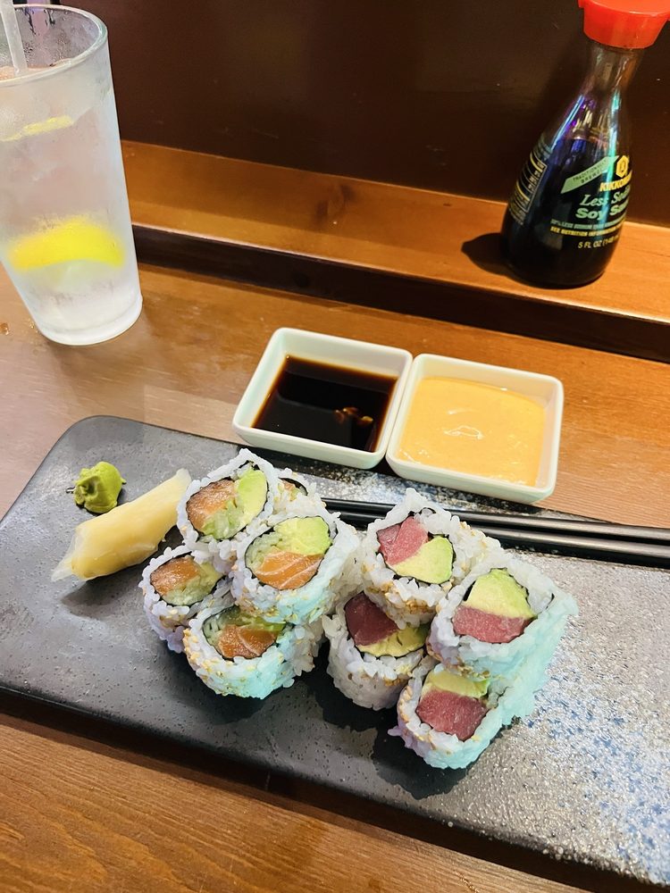 Noriya Japanese Cuisine  Logo