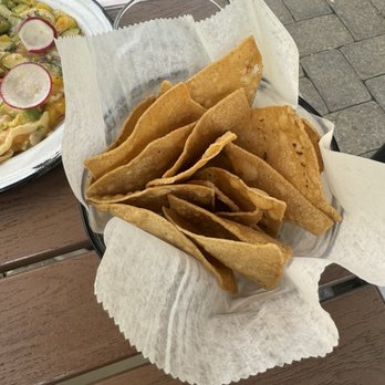Bien Trucha - Chips - Mexican Near Me - Geneva, Illinois