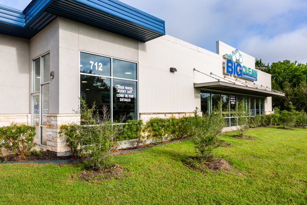 THE BIG CLEAN LAUNDROMAT - ROUND ROCK - Updated August 2024 - 33 Photos