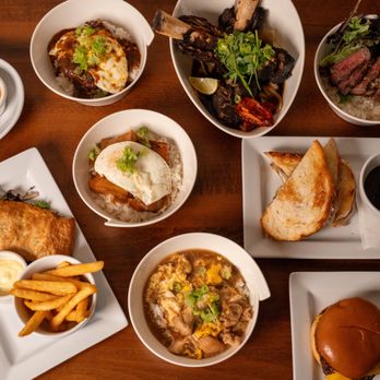 SIDEQUEST - Food Spread! - Sports Bars Near Me - Urban Honolulu, Hawaii SIDEQUEST - Food Spread! - Sports Bars Near Me - Urban Honolulu, Hawaii