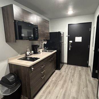 My Place Hotel-Medford, OR - Kitchenette - Hotels Near Me - Medford, Oregon