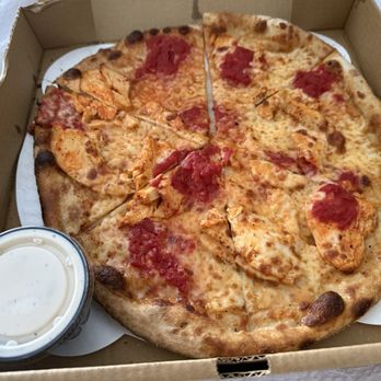 OTTO - Buffalo Chicken w/side of ranch - Pizza Near Me - Andover, Massachusetts OTTO - Buffalo Chicken w/side of ranch - Pizza Near Me - Andover, Massachusetts
