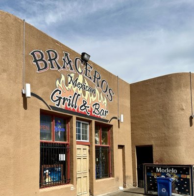 Braceros Mexican Grill & Bar by null