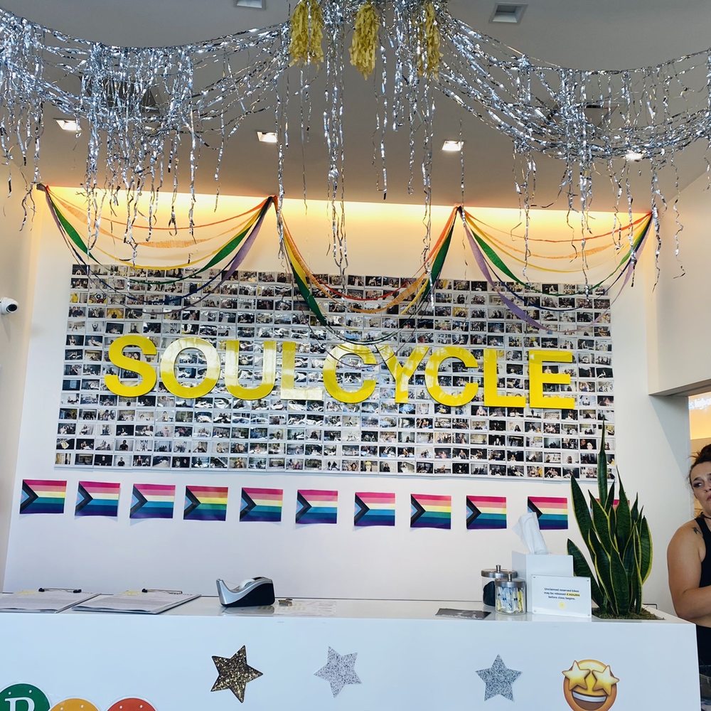 SoulCycle Manhattan Beach - Love the decor - Cycling Classes Near Me - El Segundo, California SoulCycle Manhattan Beach - Love the decor - Cycling Classes Near Me - El Segundo, California