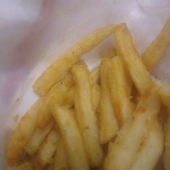JJ Fish and Chicken - Fries too salty - Chicken Wings Near Me - Milwaukee, Wisconsin