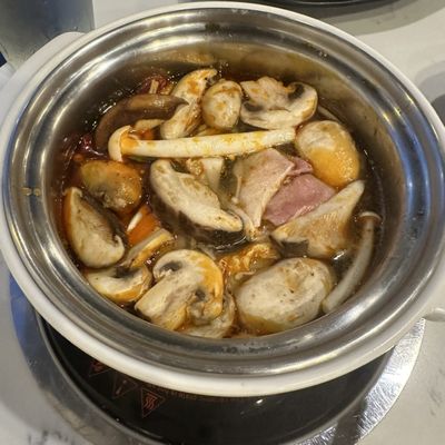 Jasmine 26 Hot Pot Restaurant and Bar by null