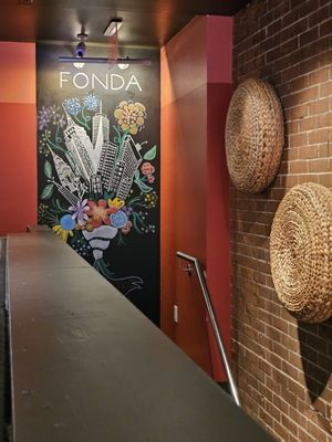 Fonda by null