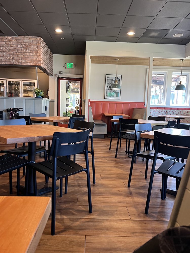 Mary’s Pizza Shack – Rohnert Park