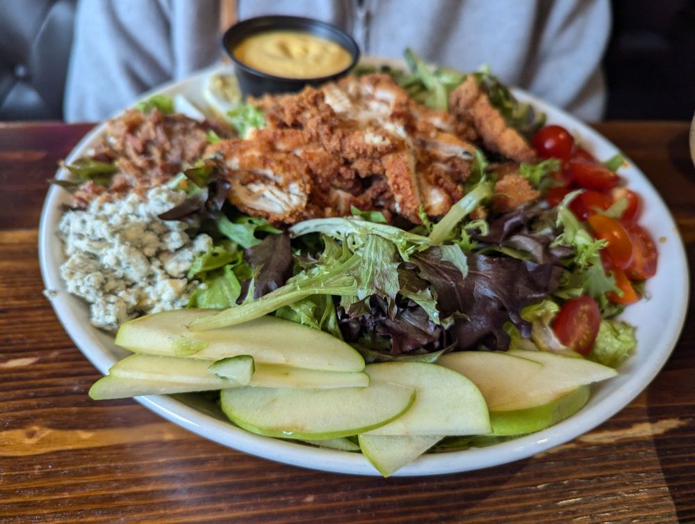 Food from Bull & Bear Roadhouse