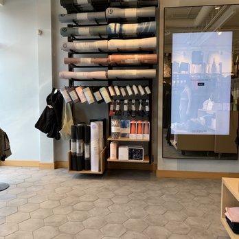 lululemon - Oakville - Yoga mats/ towels - Sports Wear Near Me - Oakville, Ontario lululemon - Oakville - Yoga mats/ towels - Sports Wear Near Me - Oakville, Ontario