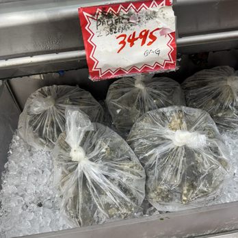 Tamashiro Market - Oysters - Grocery Near Me - Honolulu, Hawaii Tamashiro Market - Oysters - Grocery Near Me - Honolulu, Hawaii