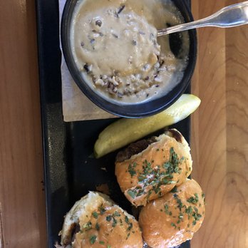 Sunriver Brewing Co - Sunriver Pub - Delicious sliders!!! - Brewpubs Near Me - Sunriver, Oregon Sunriver Brewing Co - Sunriver Pub - Delicious sliders!!! - Brewpubs Near Me - Sunriver, Oregon
