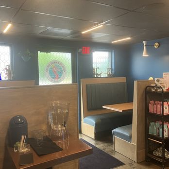 Royal Flamingo Coffee - Coffee Roasteries Near Me - Columbus, Ohio