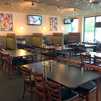 Minsky's Pizza - Dining Area - Pizza Near Me - Leawood, Kansas Minsky's Pizza - Dining Area - Pizza Near Me - Leawood, Kansas