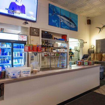 Anthony's Seafood - Seafood Near Me - Middletown, Rhode Island