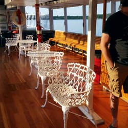 Dixie Sternwheeler
